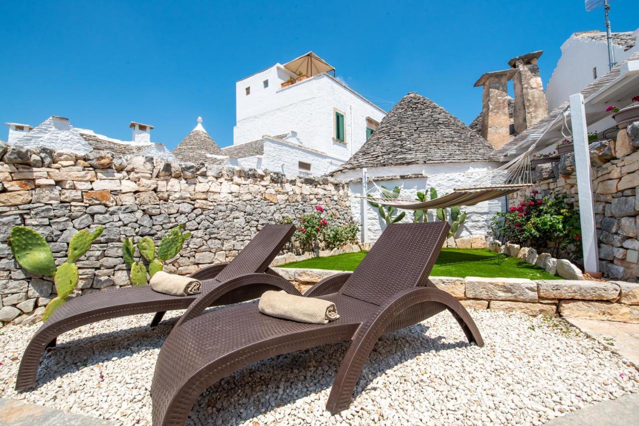 Trulli Holiday Deluxe & Wellness Alberobello Exterior photo