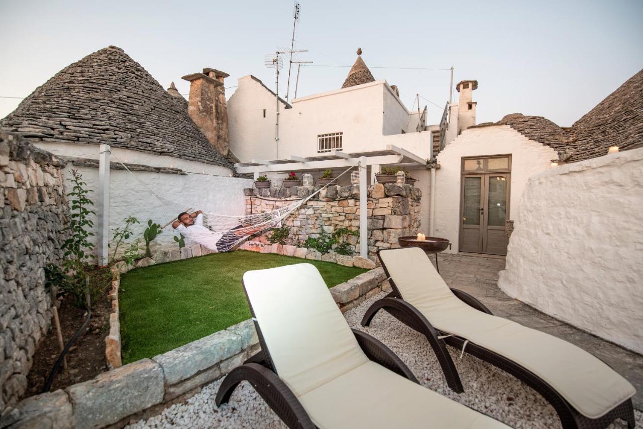 Trulli Holiday Deluxe & Wellness Alberobello Exterior photo