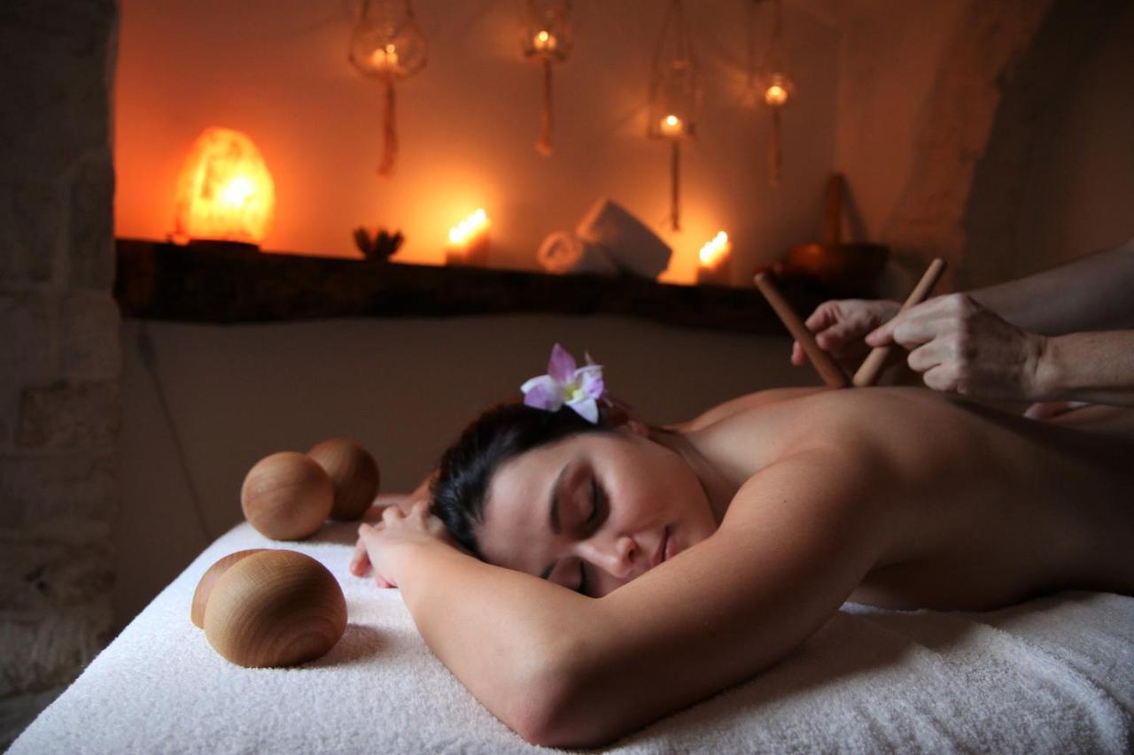 Trulli Holiday Deluxe & Wellness Alberobello Exterior photo